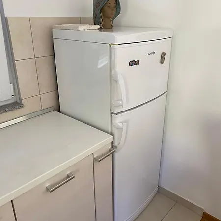 Apartment 28