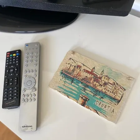 Διαμέρισμα 28 *