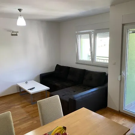 28 Apartment
