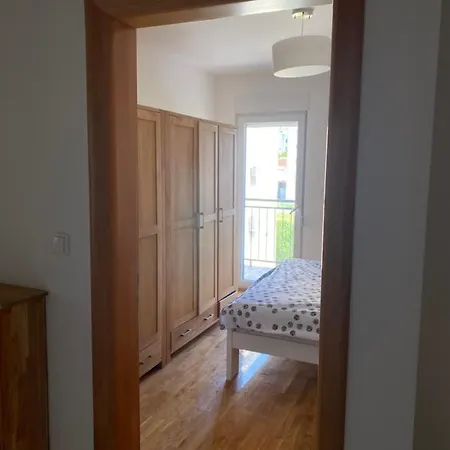 28 * ליובוסקי