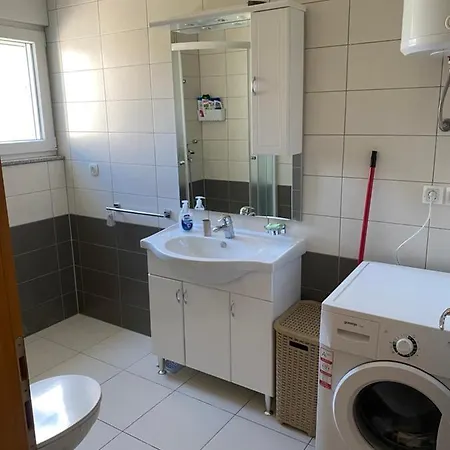 28 Apartment *
